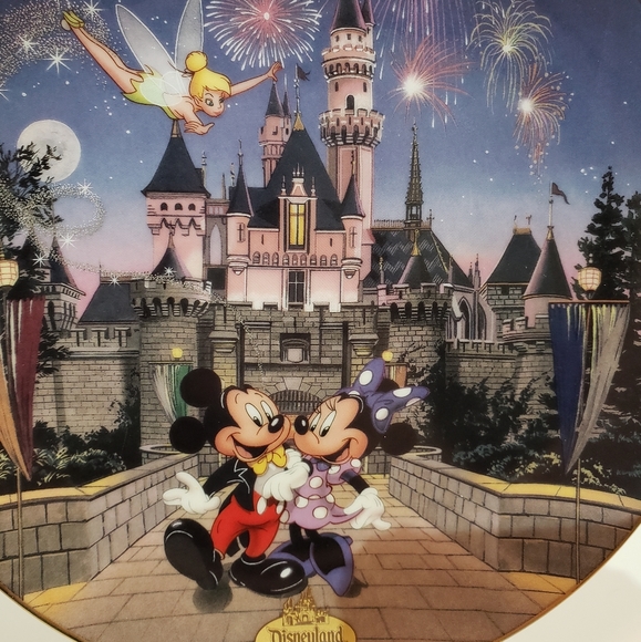 Disneyland 40th anniversary collectable plate - Picture 4 of 10